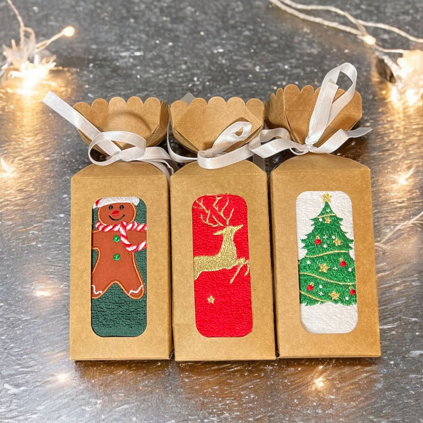 Matris Home Embroidered Christmas Face Towel Hand Made 100% Turkish Cotton 30x50cm - Matris Home England