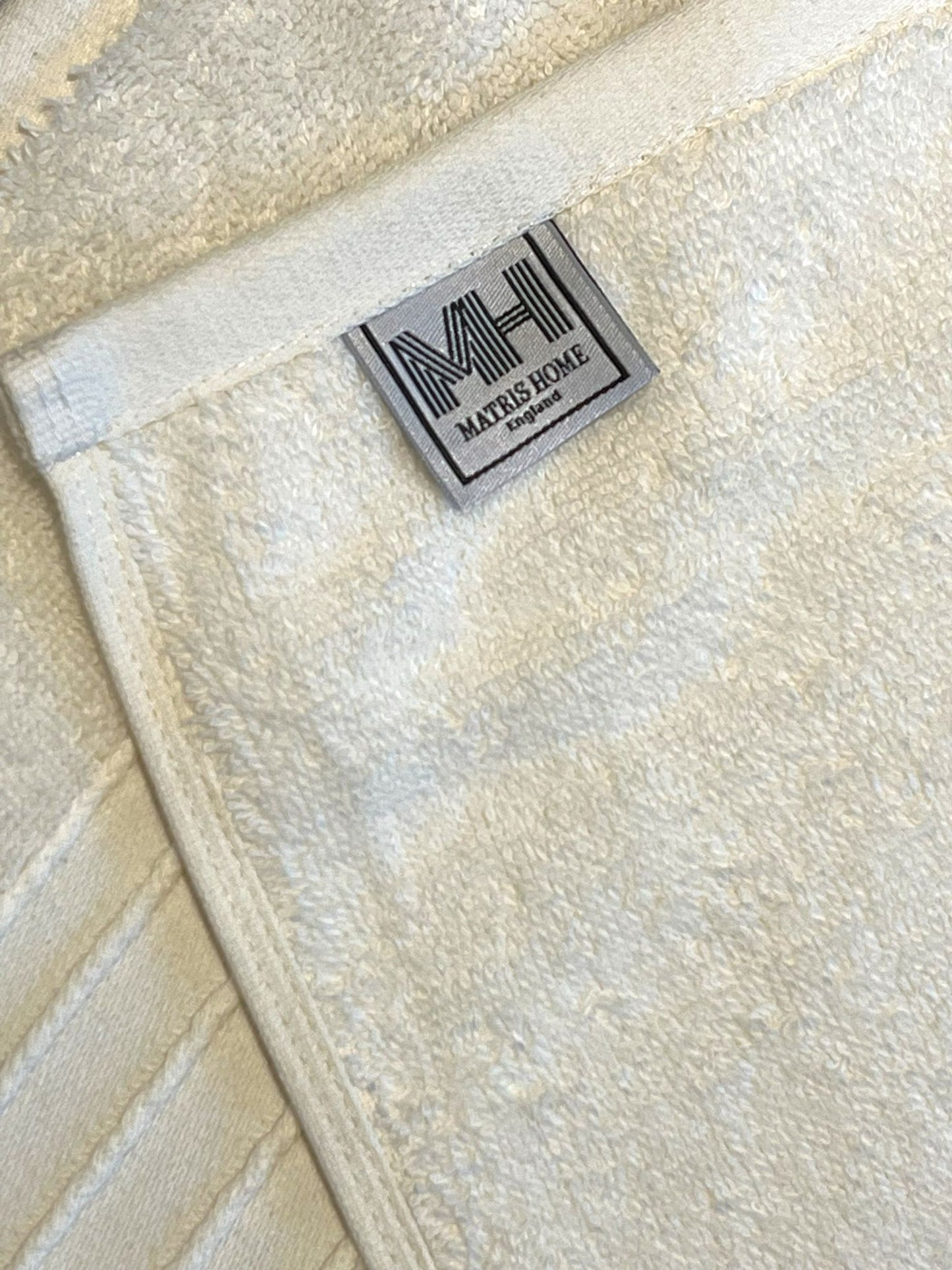 Matris Home Arvisa Towel - Matris Home England